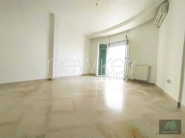 Un Appartement S+2 à vendre aux Jardins de L'Aouina