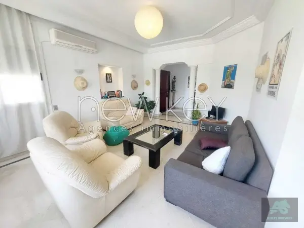 Etage de villa s3 Meublé à la Marsa plage