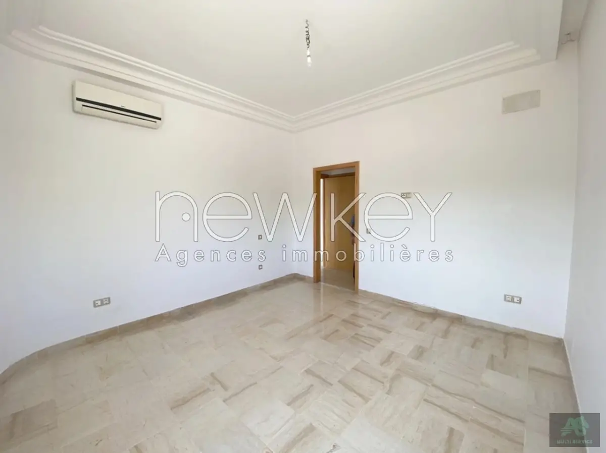 Duplex S+3 avec jardin à Ain Zaghouan Nord