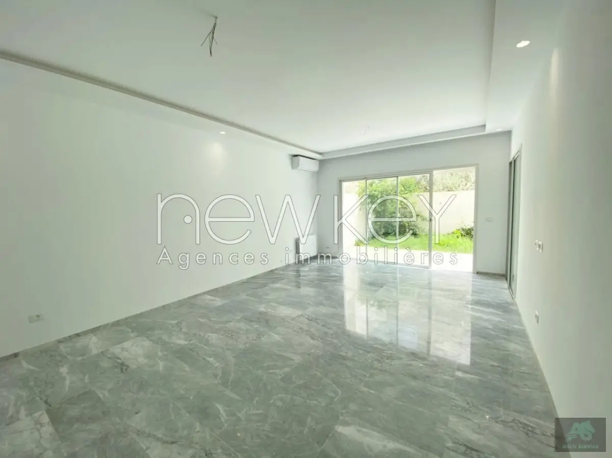 Appartement S+3 avec jardin à La Soukra