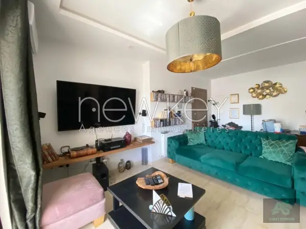 Bel Appartement S+2 à louer à La Soukra