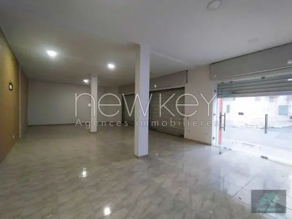 Un local commercial à La Soukra