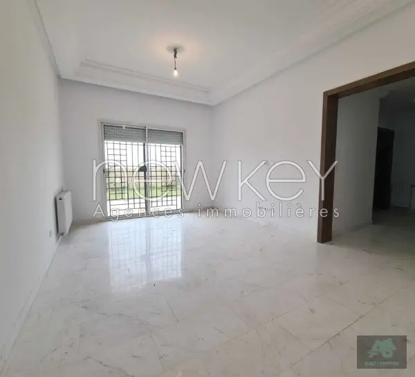 Un Appartement Neuf S+2 avec jardin à La Nouvelle Soukra