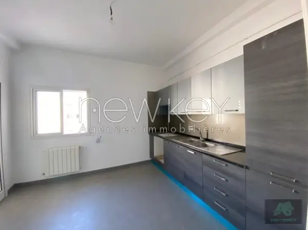 Un Appartement S+2 à vendre à Chotrana 1