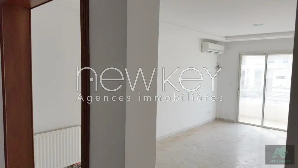 Appartement S+3 à Ain Zaghouan Nord