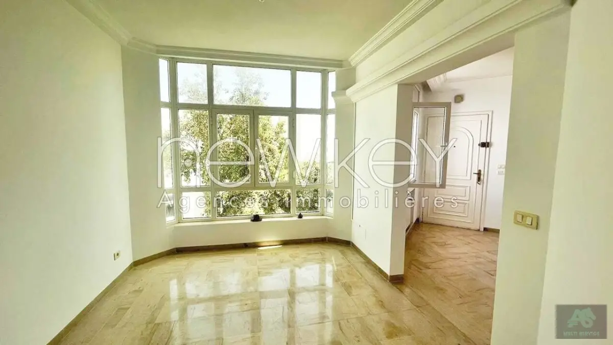 Appartement S+3 à louer à La Soukra
