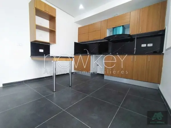 Un Appartement S+2 neuf au Bhar Lazreg