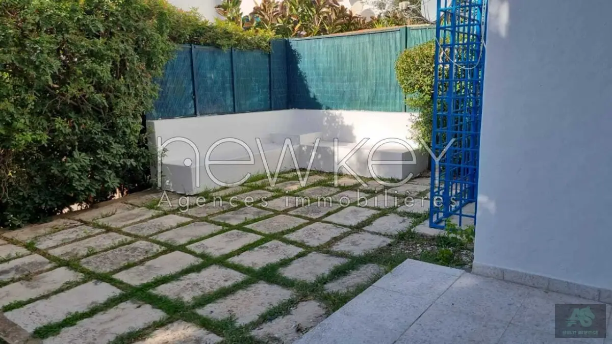 Appartement en rez-de-chaussée S+3 à louer à la Marsa