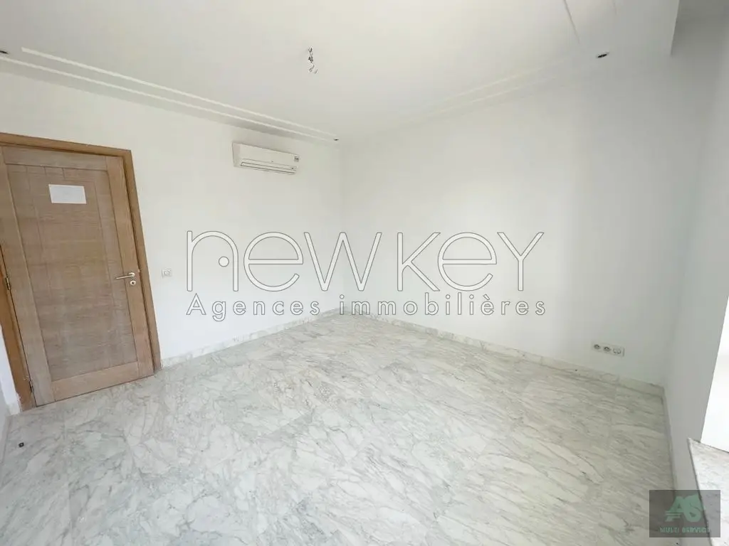 Appartement à usage bureautique à vendre aux Jardins de Carthage