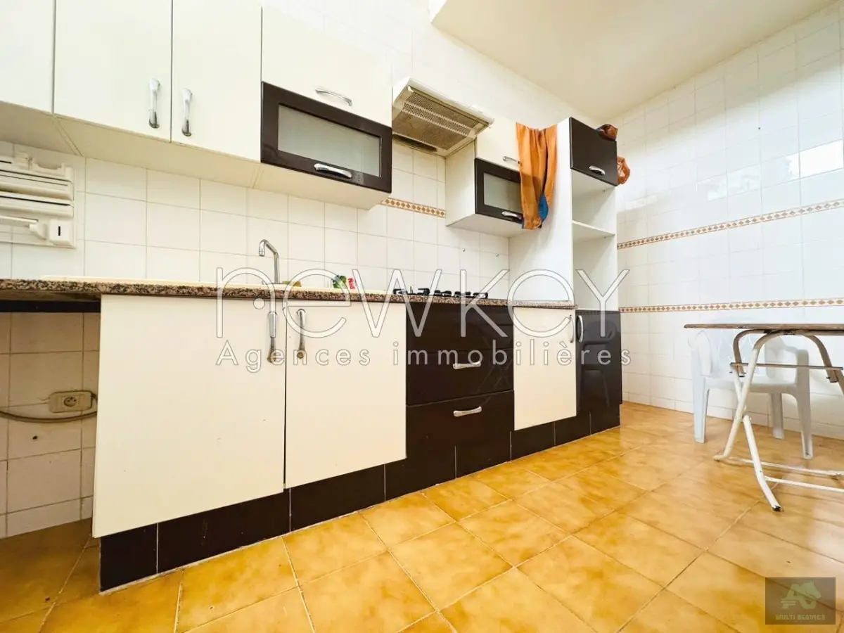 Etage de villa S+2 à louer à La Soukra