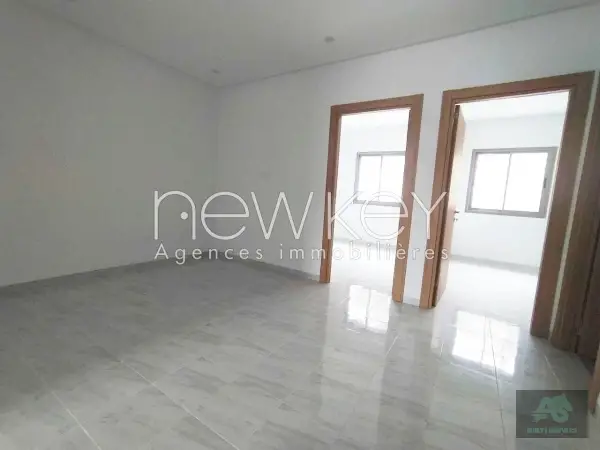 Appartement S+3 à louer à La Soukra