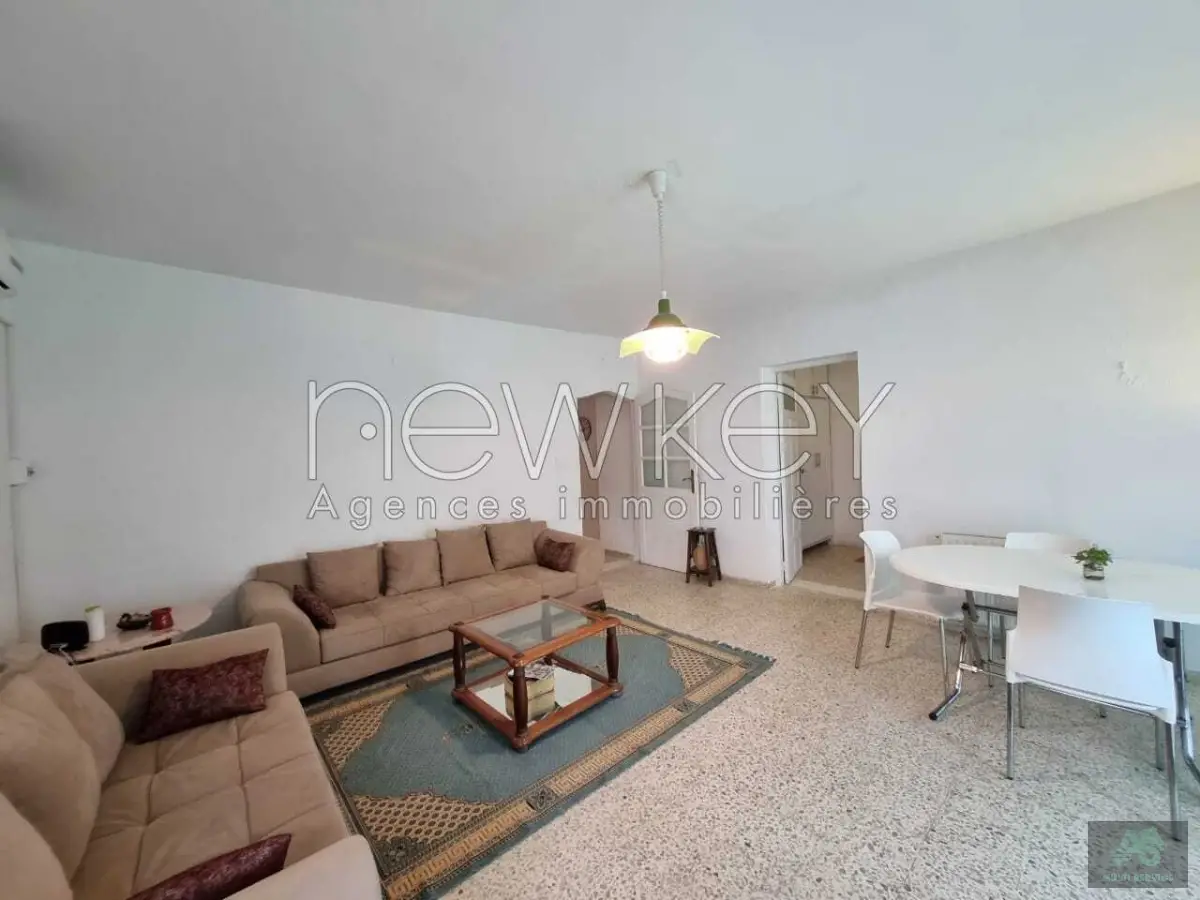 Etage de villa meublé s+3 vue mer