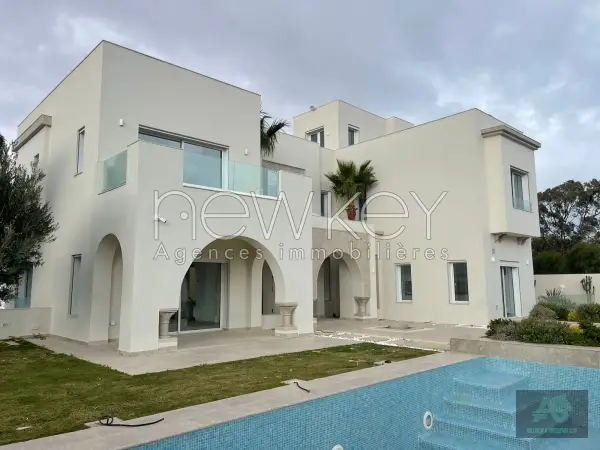 Magnifique villa neuve à Gammarth
