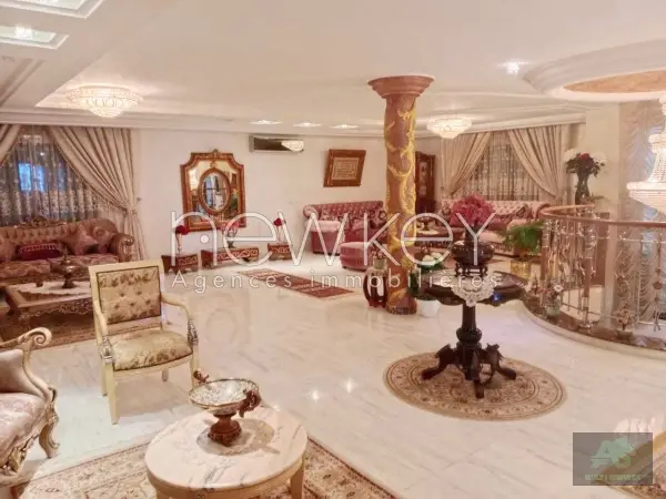 Un Duplex S+4 à louer à Ain Zaghouan Nord
