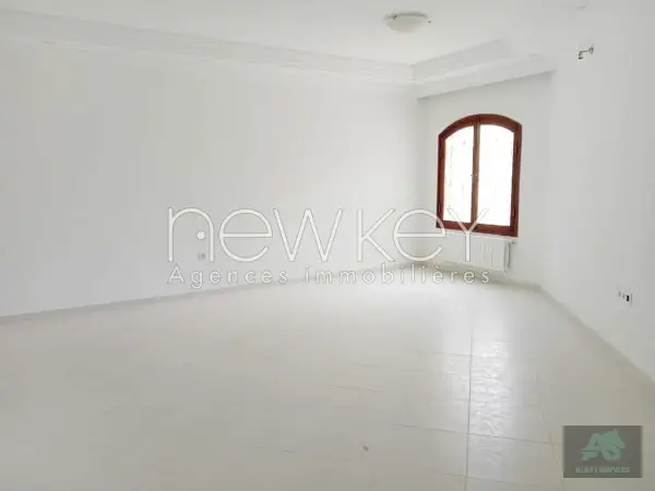 Un Duplex S+2 à louer à La Soukra