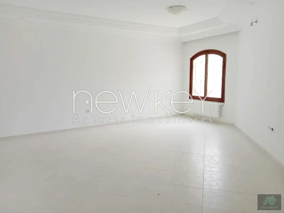 Un Duplex S+2 à louer à La Soukra