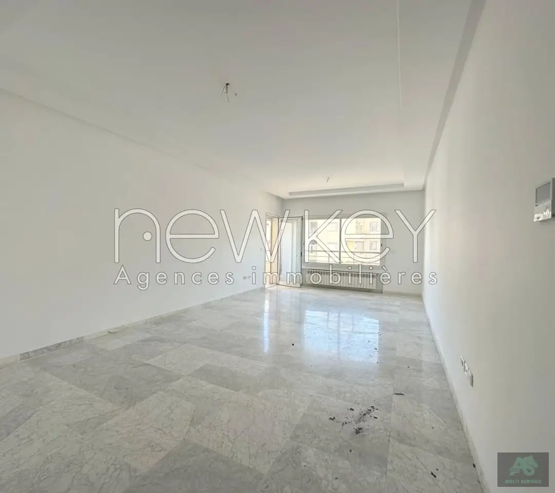 Un Spacieux Appartement S+3 à Louer à Ain Zaghouan Nord