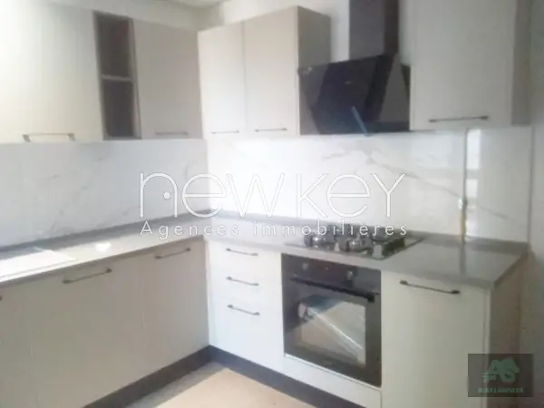 Un Appartement S+2 avec jardin à La Nouvelle Soukra