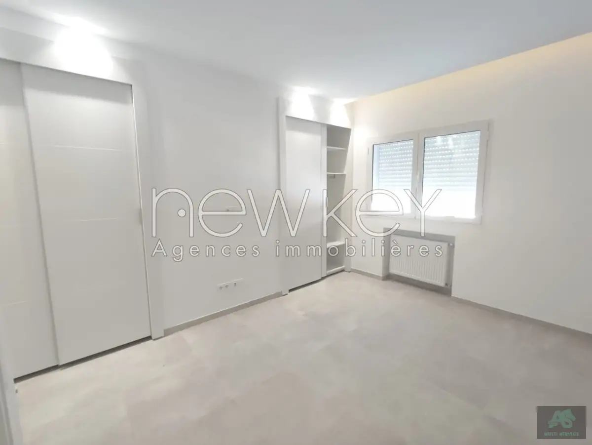 Un Appartement S+3 à louer La Soukra