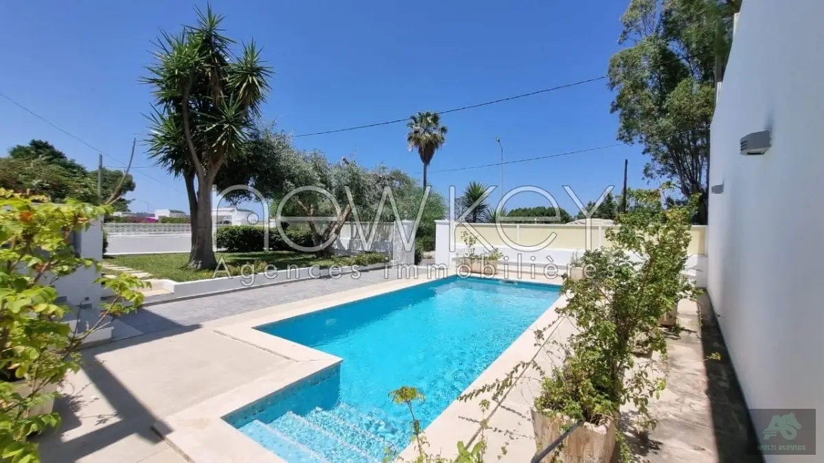 Villa S+6 à La Marsa vue Mer