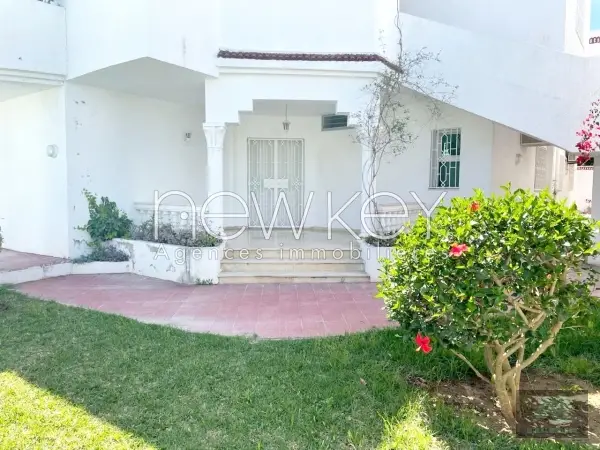 Une Villa à vendre à La Soukra