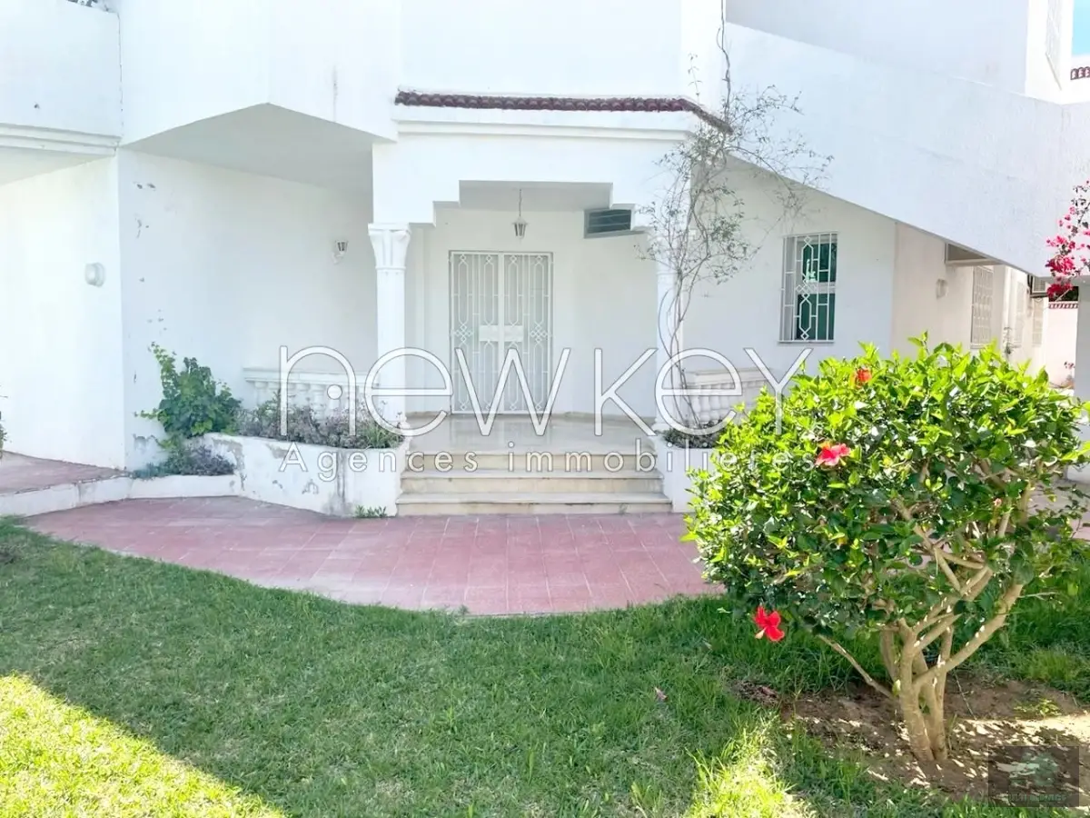Une Villa à vendre à La Soukra
