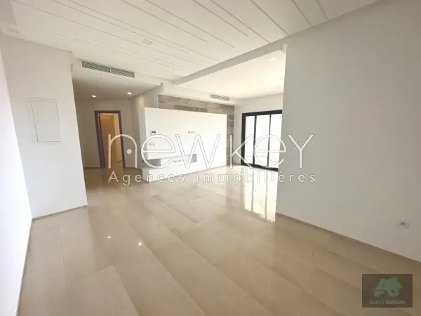 Appartement S3 avec vue dégagée à louer aux Jardins de Carthage