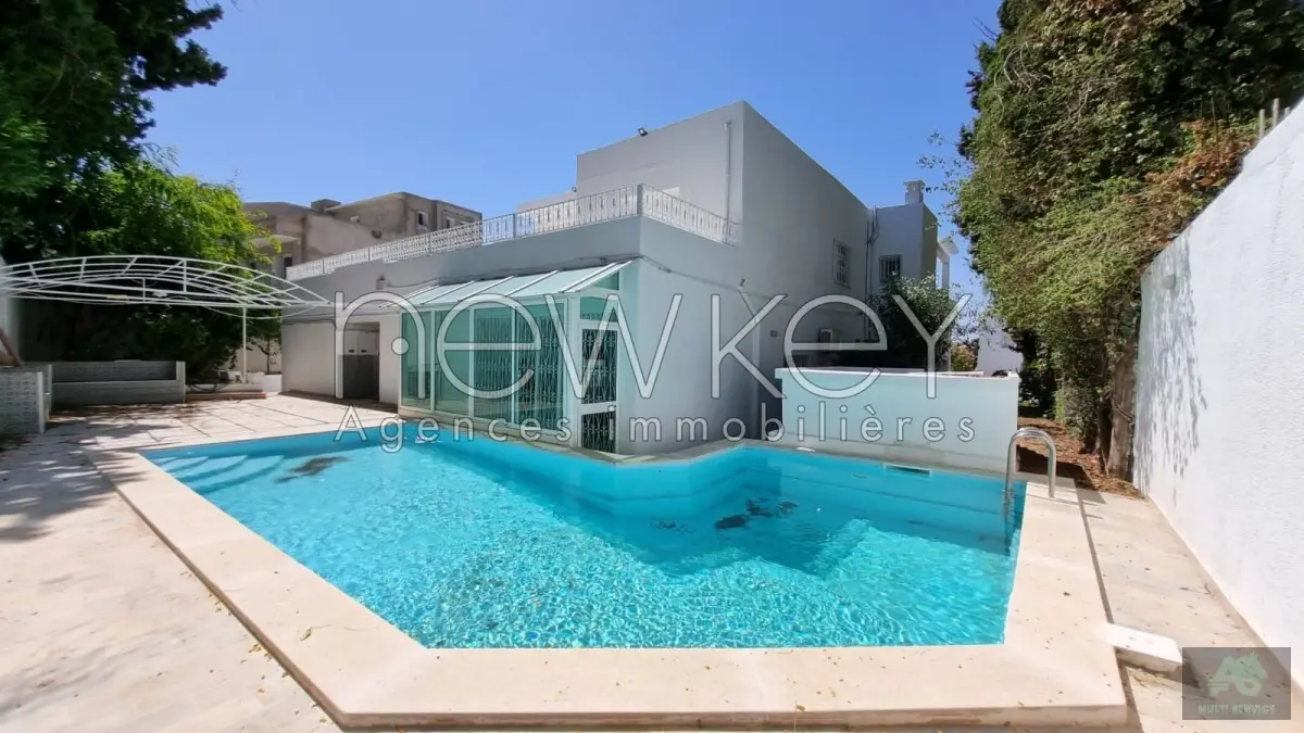 Magnifique villa S 5 à Gammarth