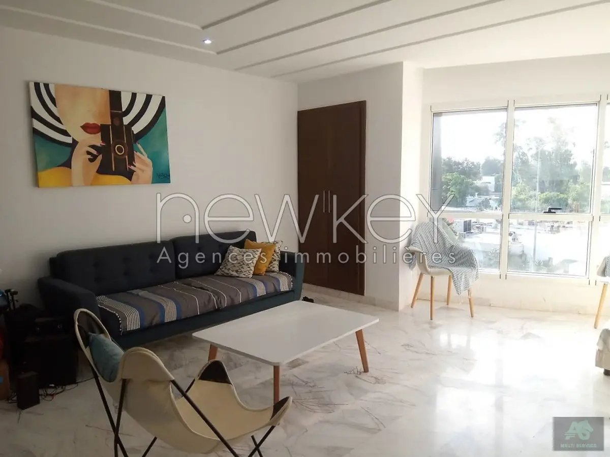 Un Appartement S+3 à vendre à La Soukra