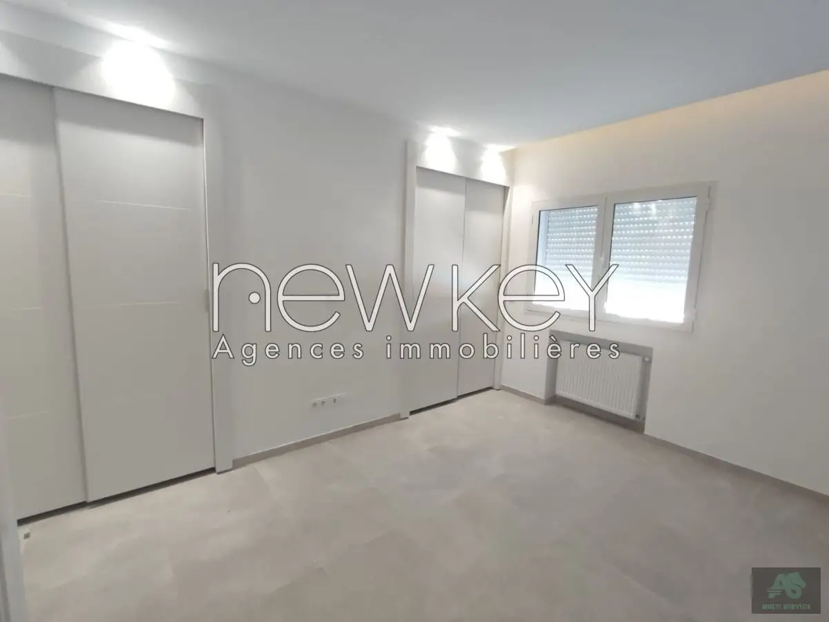 Un Bel Appartement Neuf S+2 à louer à La Soukra
