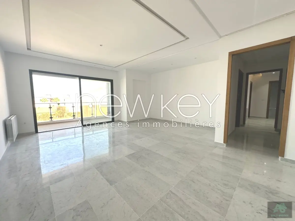 Appartement S3 Spacieux Avec Vue Dégagée À Vendre Aux Jardins De Carthage