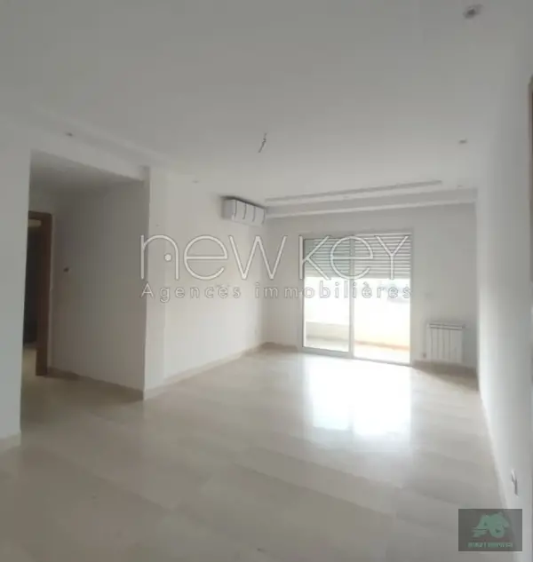 Un Appartement S+2 à louer à La Soukra Près du Parc