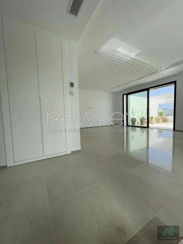 Duplex s+3 à Gammarth