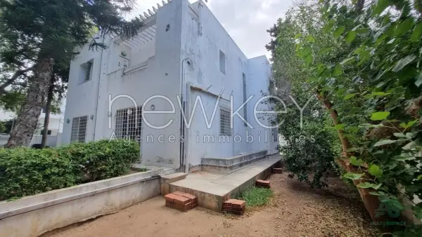 Villa s+5 au cœur de la Marsa