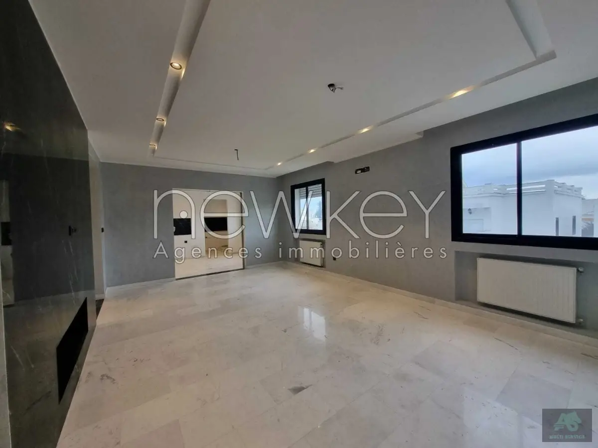 Magnifique duplex S+3 à vendre à la Marsa