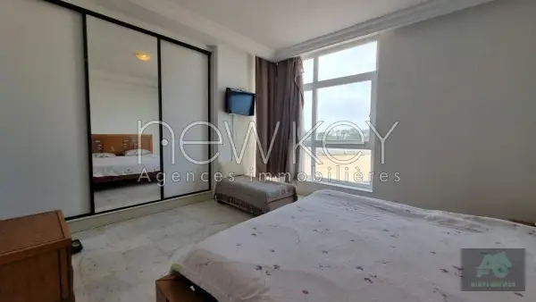 Bel appartement S+3 meublé vue mer