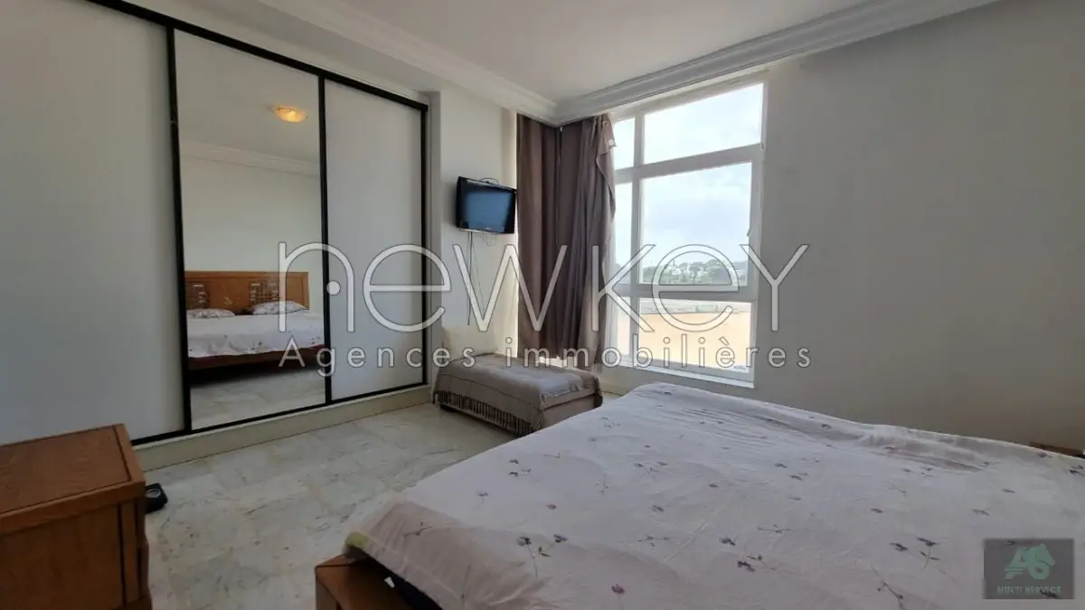 Bel appartement S+3 meublé vue mer