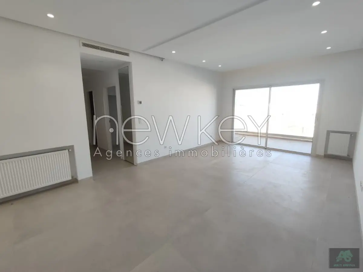 Un Bel Appartement S+3 Neuf à louer à La Soukra