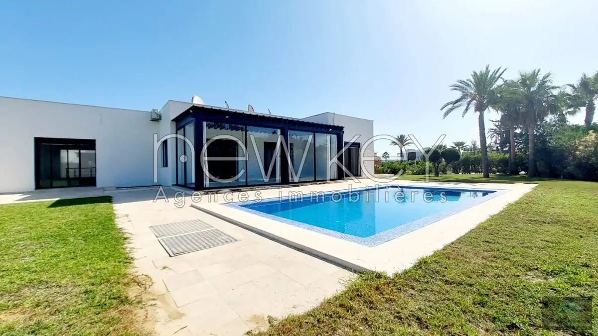 Magnifique villa S+4