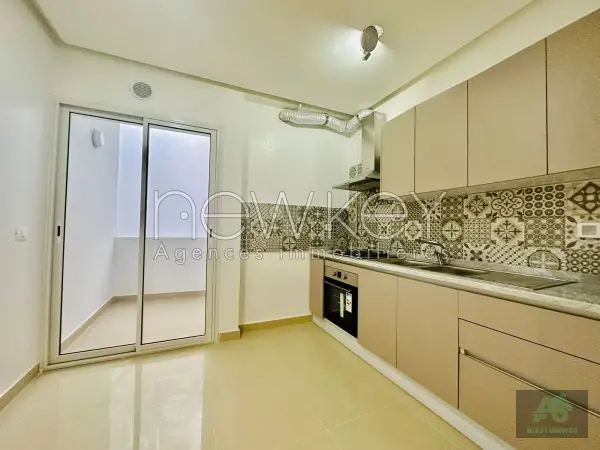 Un Appartement S+2 Neuf à louer à La Soukra