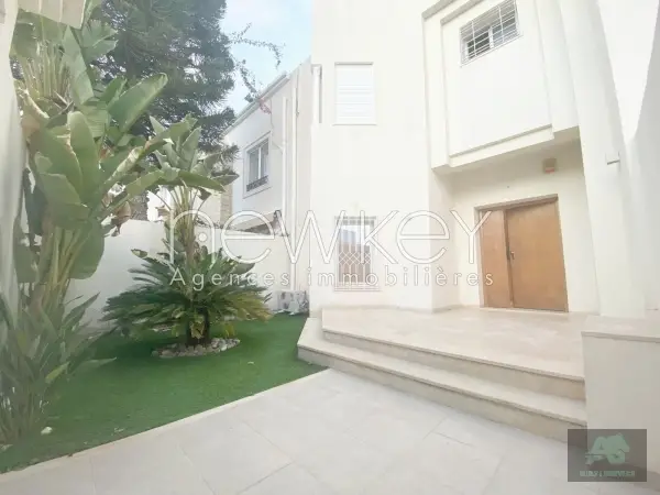 Villa S4 à louer aux Berges du Lac 1