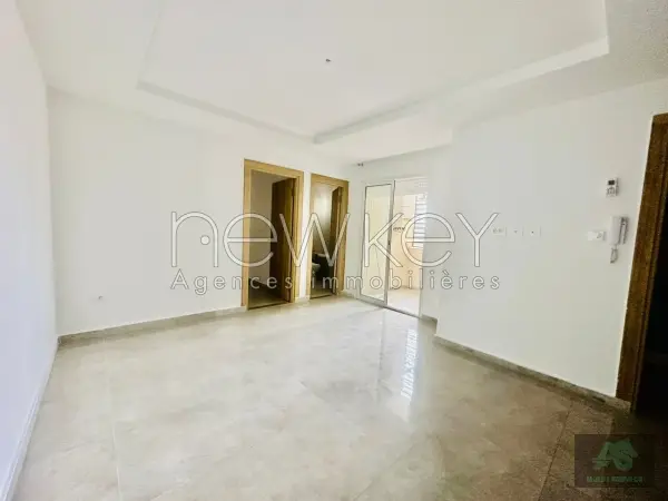 Un Appartement S+1 à louer à La Soukra