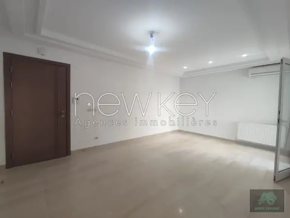 Un Appartement S+1 avec jardin à La Soukra
