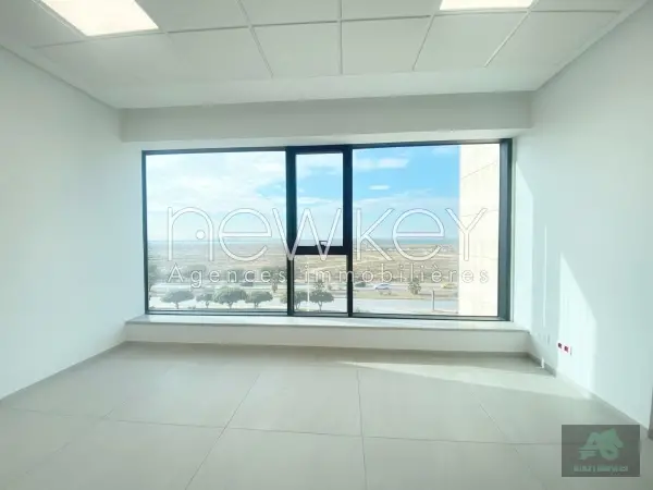 Bureau A7 à louer avec vue sur lac