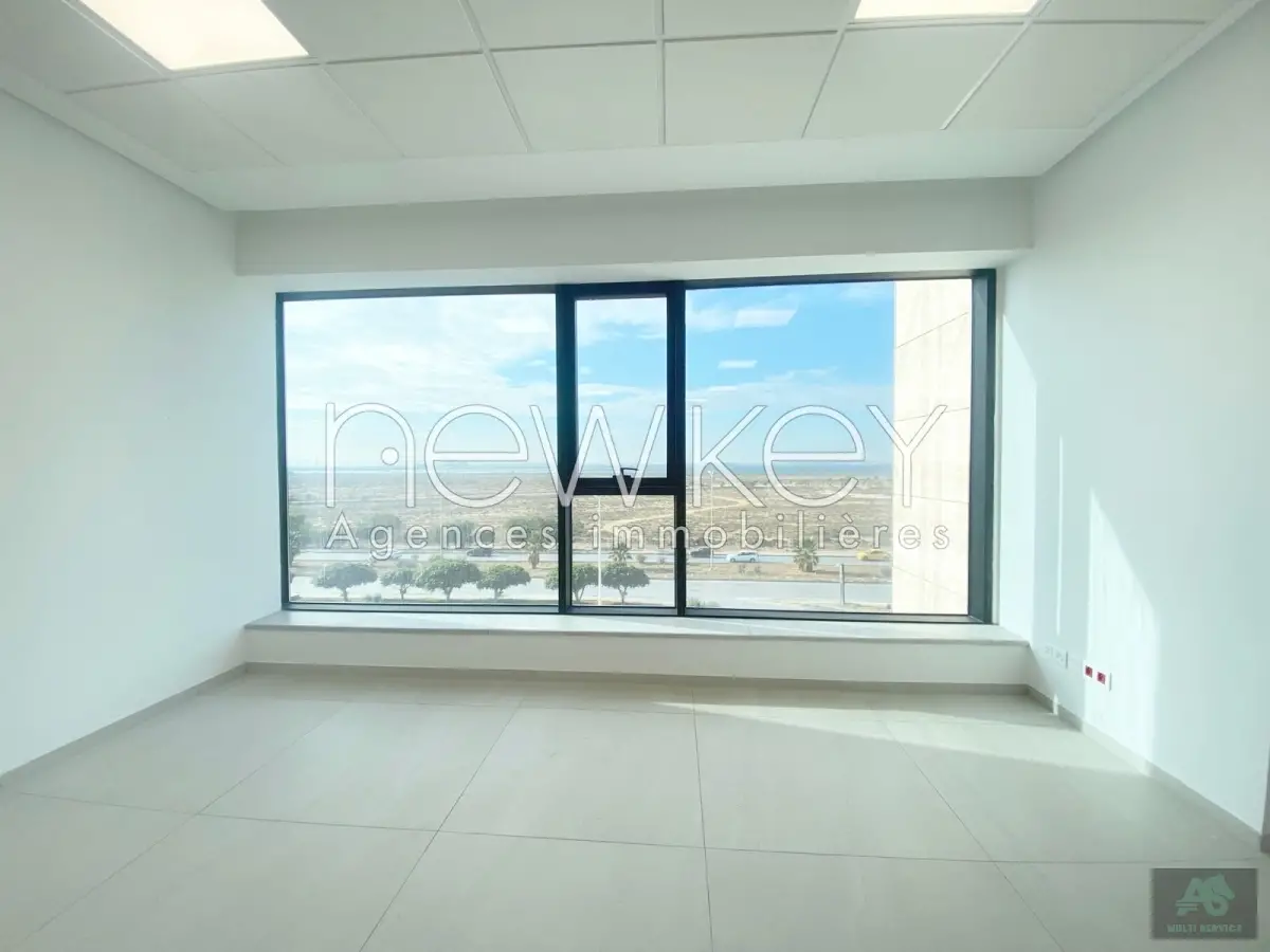 Bureau A7 à louer avec vue sur lac