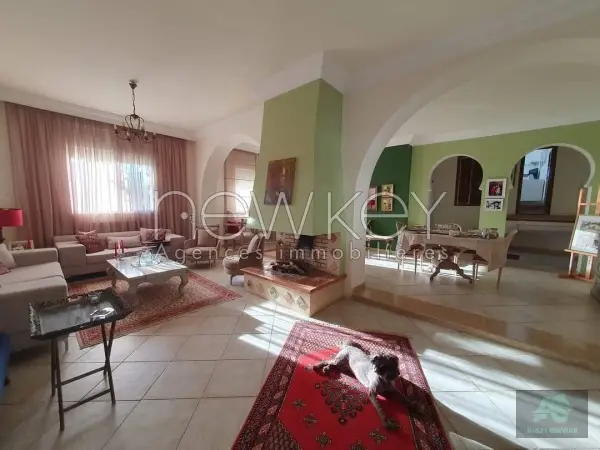 Charmant appartement s+3 style arabesque