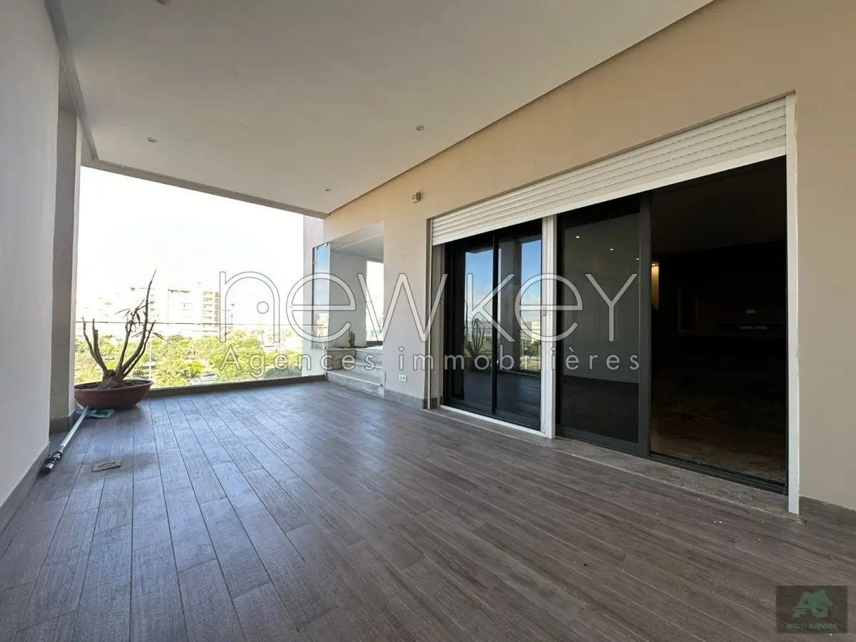 Appartement de luxe S3 à vendre aux Berges du Lac 2