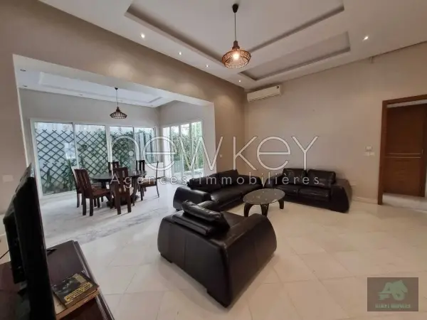 Duplex s+3 meublé à la Marsa