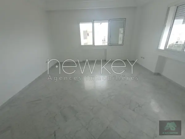 Un Bel Appartement S+2 à louer à Ain Zaghouan nord