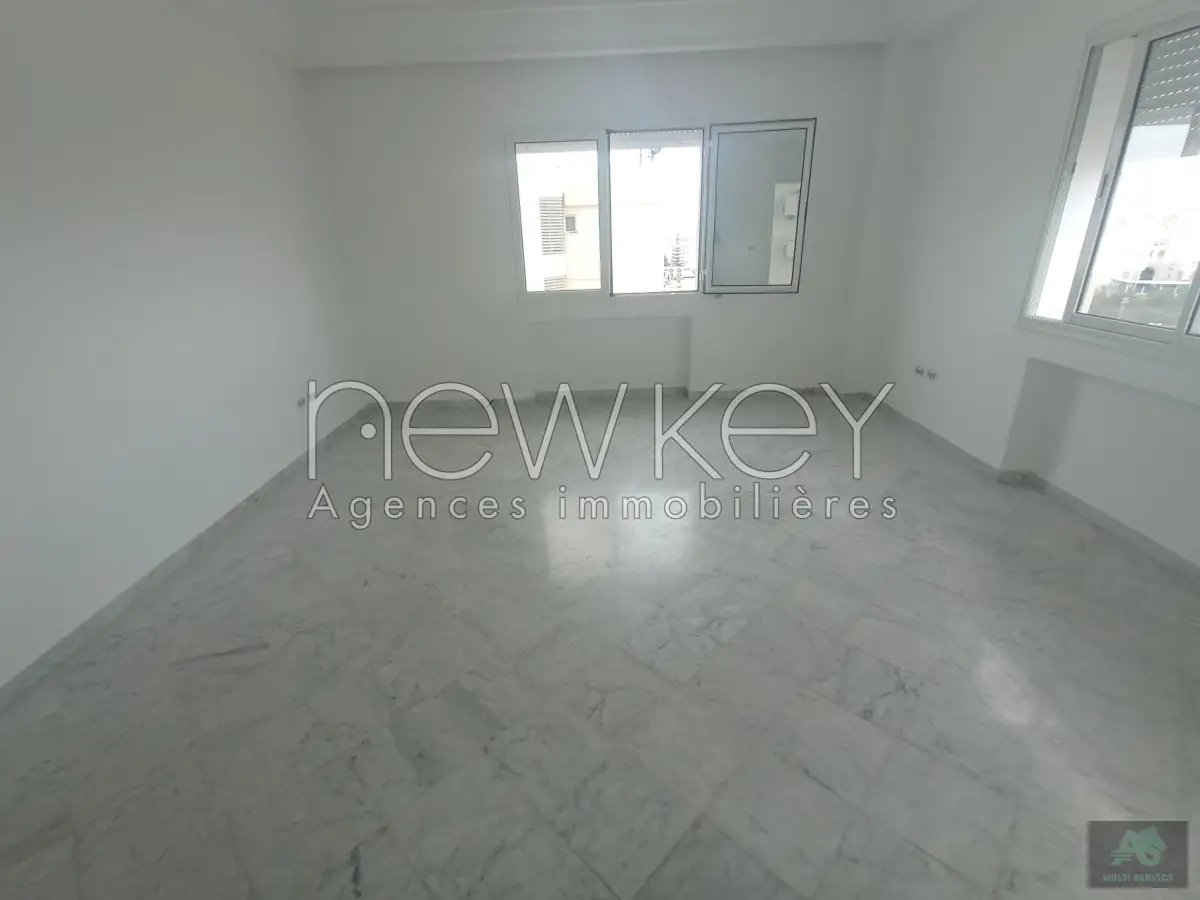 Un Bel Appartement S+2 à louer à Ain Zaghouan nord